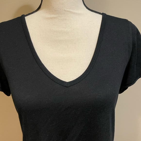 Lauren Moshi Black Short Sleeve Graphic Tee - Picture 6 of 9